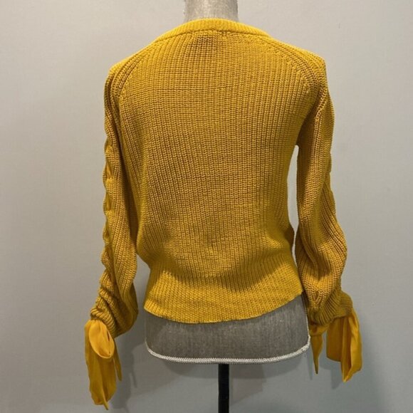 Revamped Yellow Sweater Knit size medium - Picture 9 of 15
